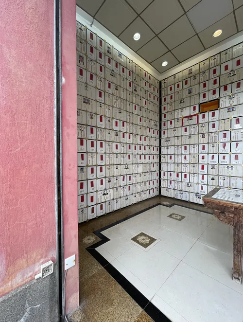 pofook_niche_bou_geng_hse_01