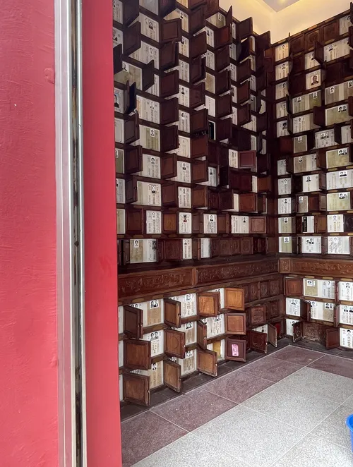 pofook_niche_bou_lou_hse_01