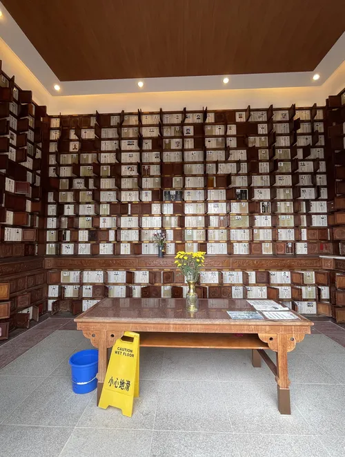 pofook_niche_bou_lou_hse_02