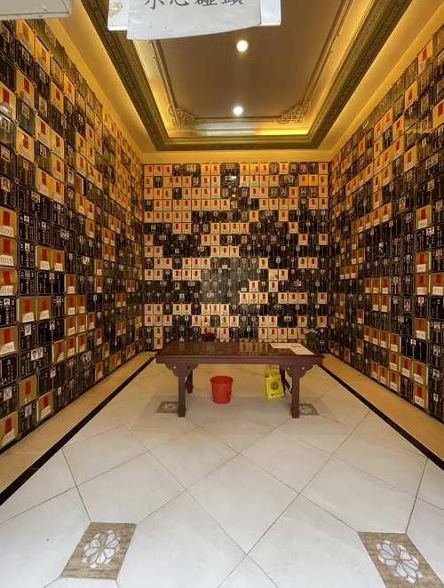 pofook_niche_miu_geoi_hse_02