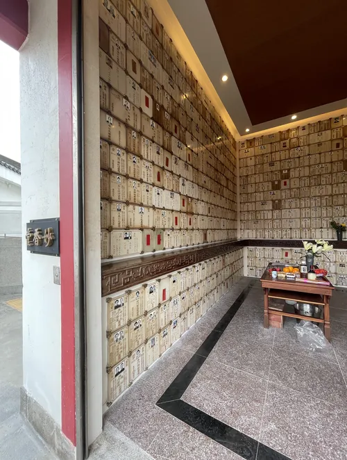 pofook_niche_miu_hoeng_hse_01